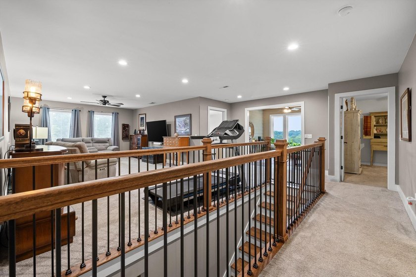 Welcome to 9962 Caseview Dr -- Now Priced Below Recent Appraisal - photo 37