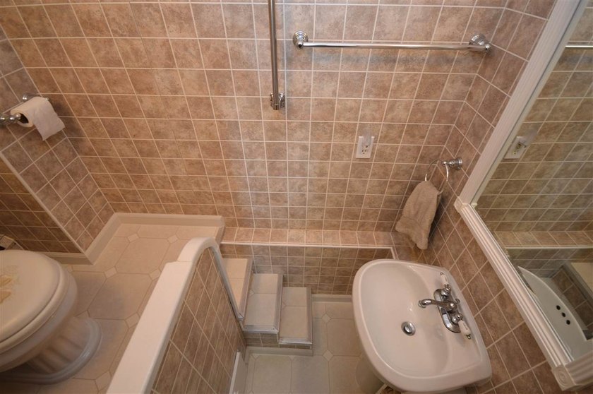 Ideally situated between Boyne City and Charlevoix, this - photo 39