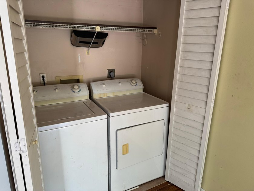 Investor Special or Perfect First-Time Home! Don't miss this - photo 22