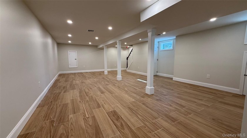 This thoughtfully updated Colonial in the heart of West Babylon - photo 20