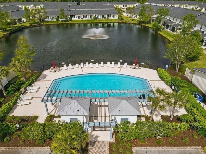 Unparalleled location and coastal charm await! Ideally situated - photo 22