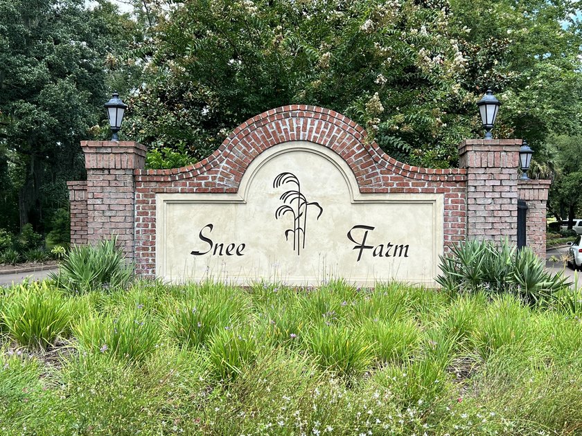 Welcome to your dream home nestled amidst breathtaking golf - photo 42