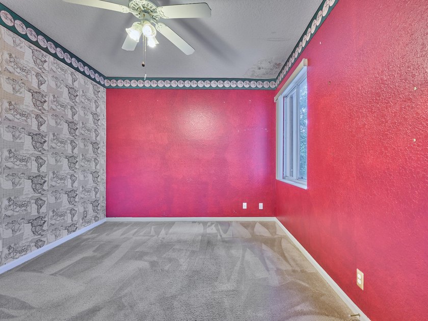 AMAZING OPPORTUNITY TO OWN A 3/2/2 WATERFRONT HOME IN EXCLUSIVE - photo 53