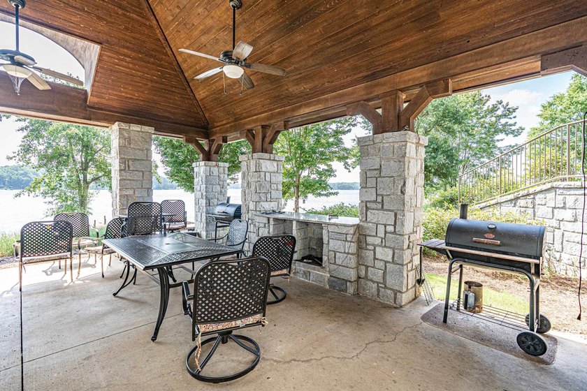Nestled in the heart of Cuscowilla, this stunning and rare - photo 54