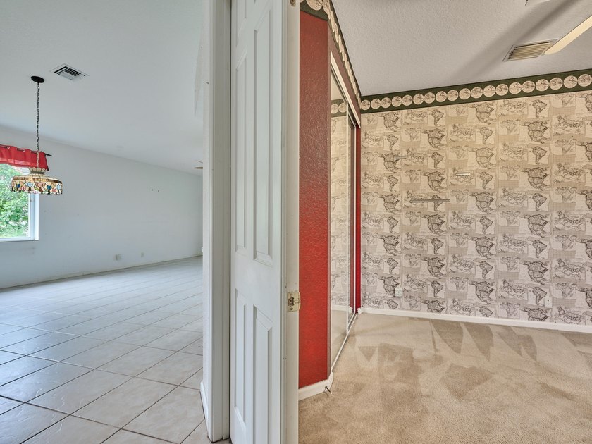 AMAZING OPPORTUNITY TO OWN A 3/2/2 WATERFRONT HOME IN EXCLUSIVE - photo 54
