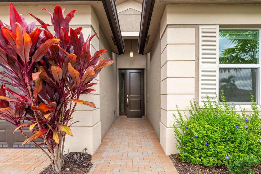 Live the resort lifestyle in **Valencia Grove at Riverland** - photo 6