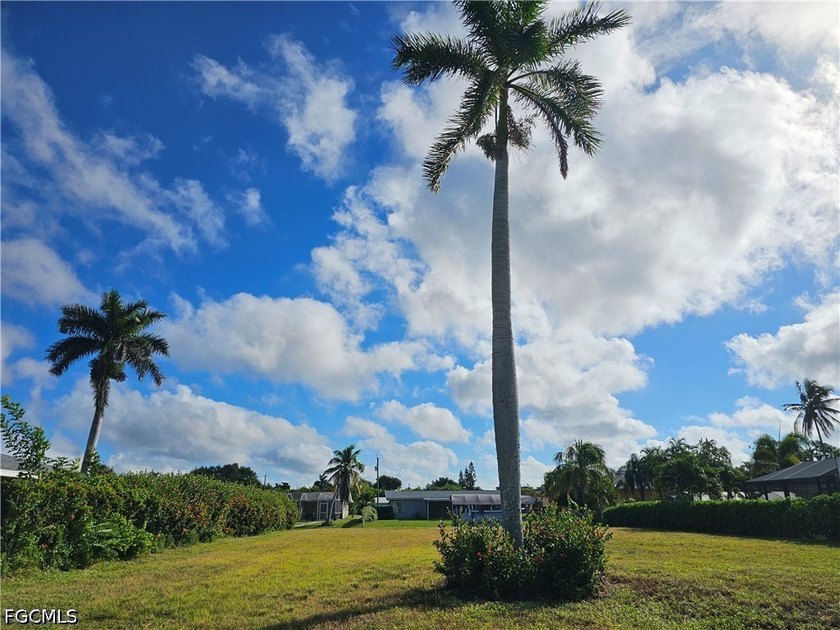 *** One of the best priced lots available in the prestigious - photo 11