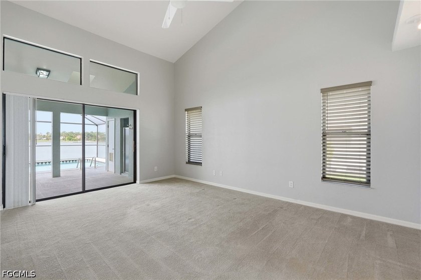 Experience the ultimate Southwest Florida waterfront lifestyle - photo 18
