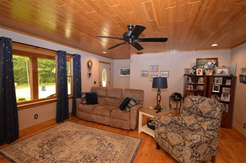 Welcome home to the tranquility of Earl Street! Set on a one - photo 20