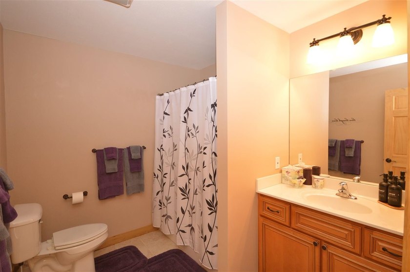 Welcome home to the tranquility of Earl Street! Set on a one - photo 38