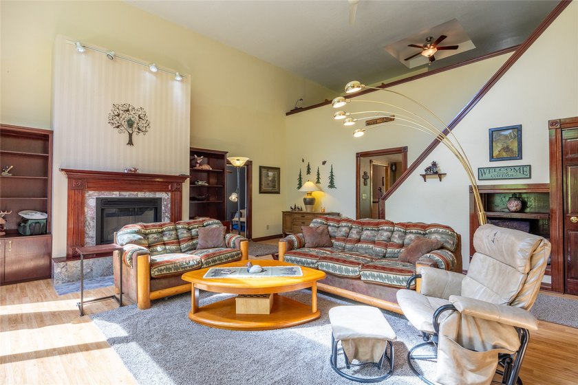Beautiful home on Lake LaVerne WHERE THE FISHING IS ALWAYS GOOD! - photo 10