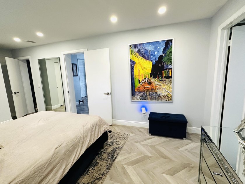 Completely remodeled open concept home in move in condition - photo 36