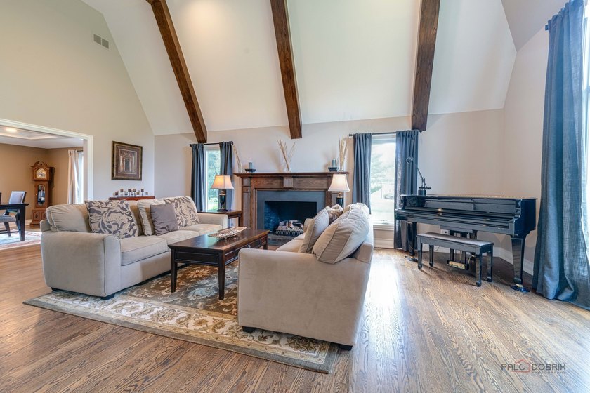 This exceptional home blends comfort, elegance, and tranquility - photo 14