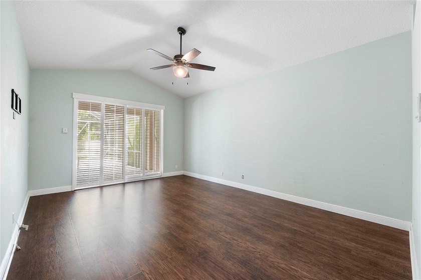 Absolutely stunning 5-bedroom, 3.5-bath home located in The - photo 25
