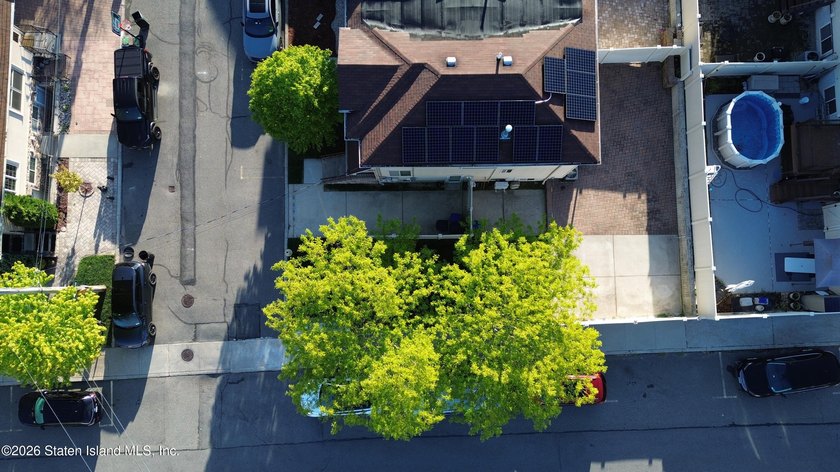 RE-SALE HOMES HAD NO TRANSFER TAX AS NEW CONSTRUCTION MAKES THE - photo 8