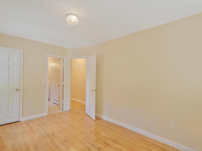 3 Family building for sale in prime Jamaica Estates with 2 - photo 5