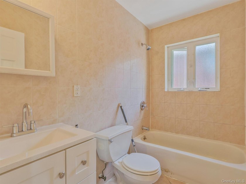 3 Family building for sale in prime Jamaica Estates with 2 - photo 9