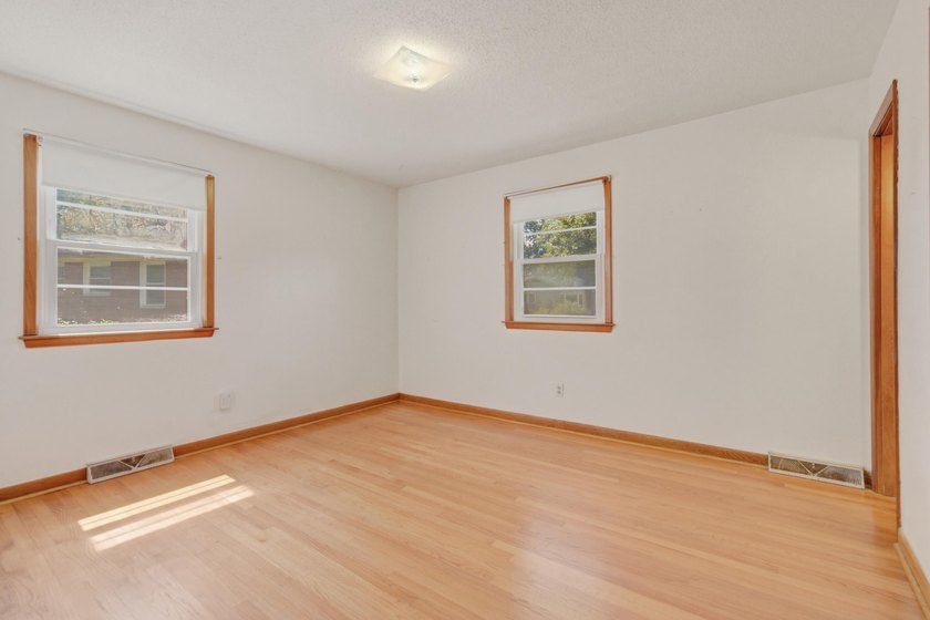 If you are looking for an opportunity to own in Hanahan for - photo 18