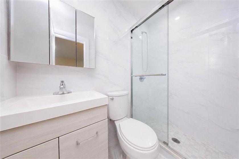 Introducing this beautiful semi-detached one-family brick home - photo 8