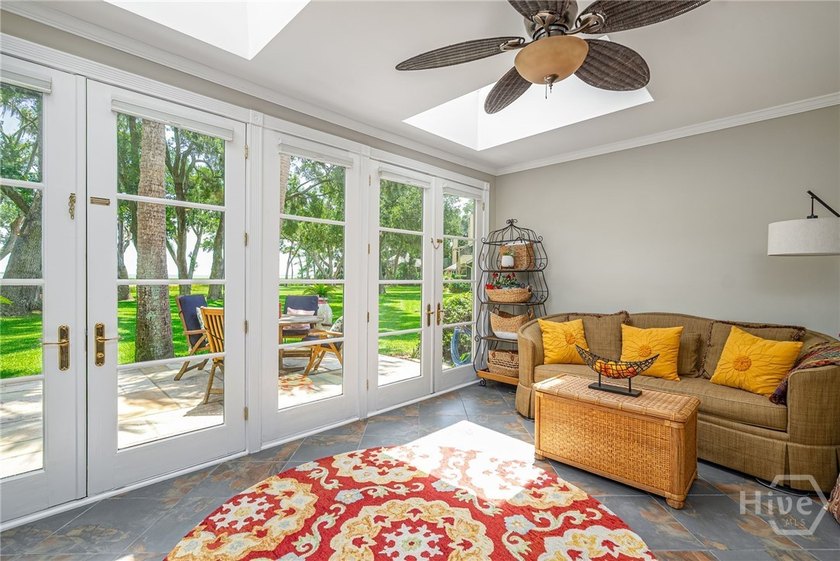 Looking for low-maintenance living with breathtaking views? - photo 13