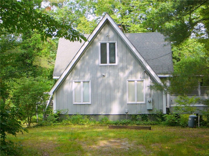 Discover unparalleled potential in this charming A-frame - photo 4