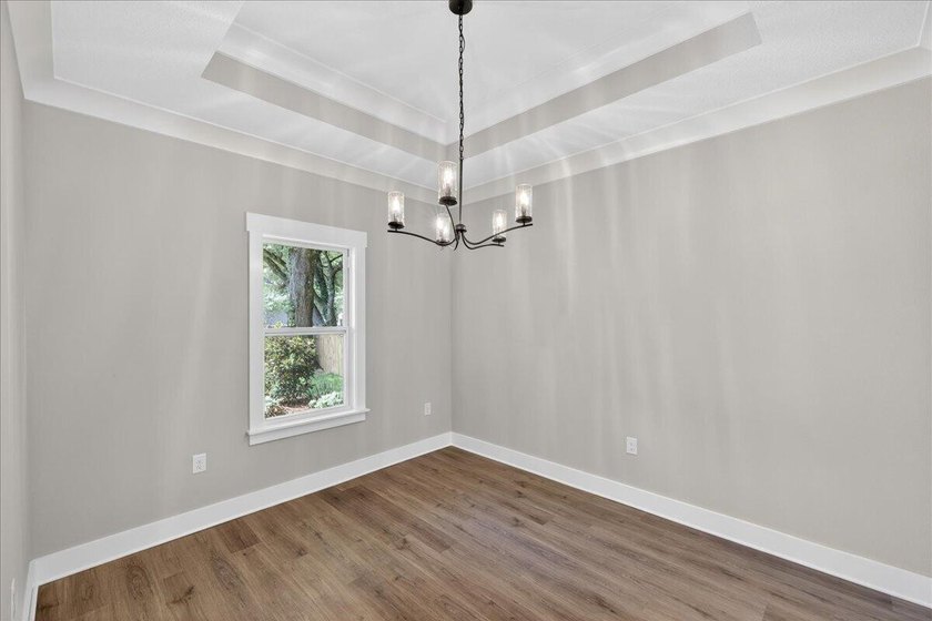 SUMMER SAVINGS! Receive a builder's credit of $10,000 at closing - photo 9