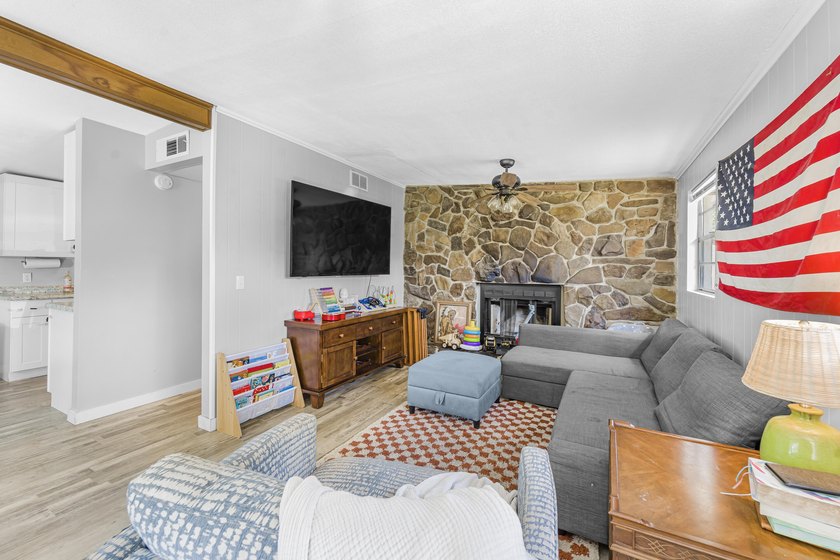 Fully renovated concrete block home in the desirable Mandarin - photo 5