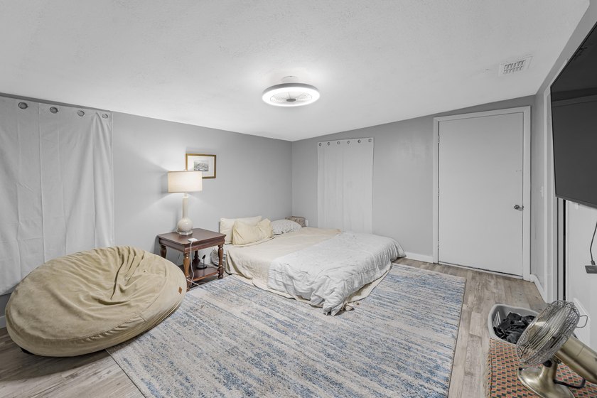 Fully renovated concrete block home in the desirable Mandarin - photo 10