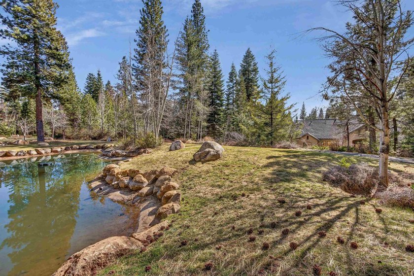 Welcome to this beautifully maintained 3-bedroom, 3-bathroom - photo 44