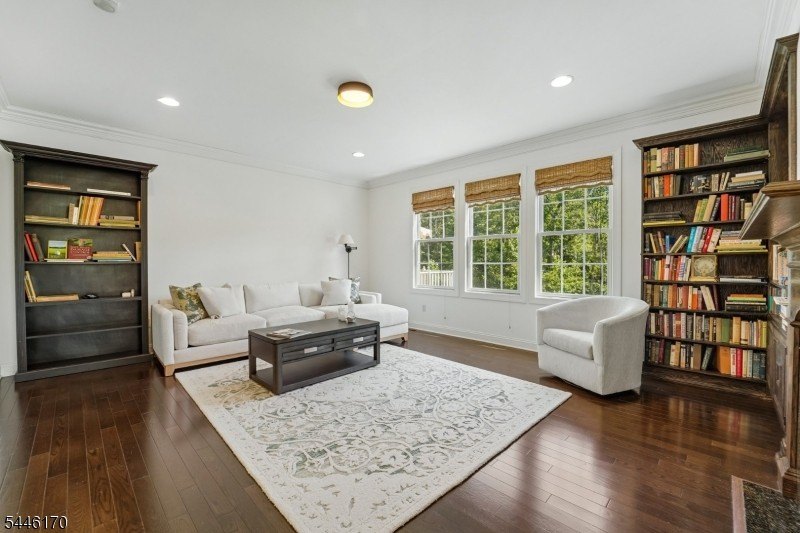 Rare Delano end-unit in sought-after Bel Air at West Orange - photo 12