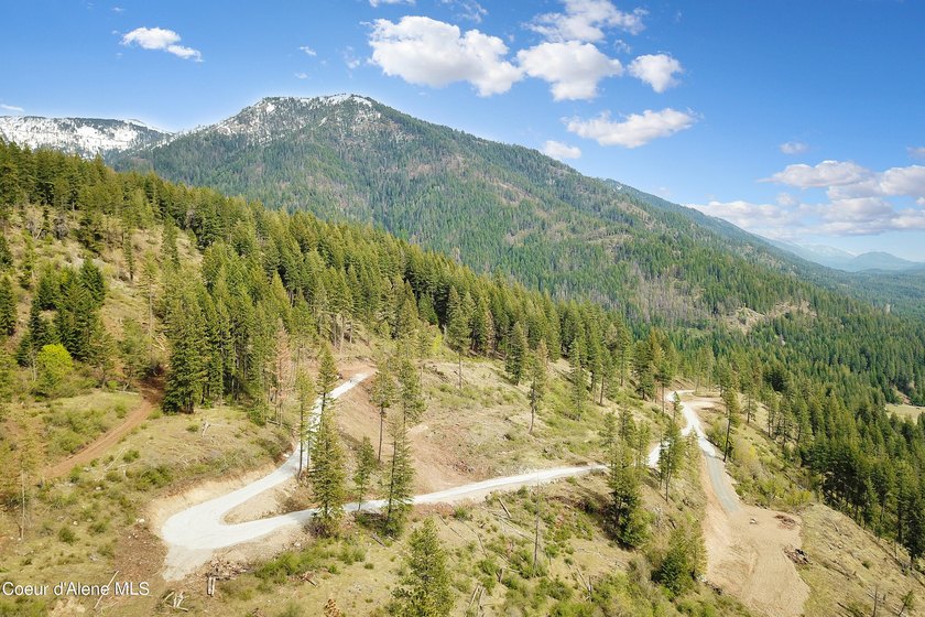 Last lot available!! ABOVE IT ALL! This absolutely stunning - photo 19