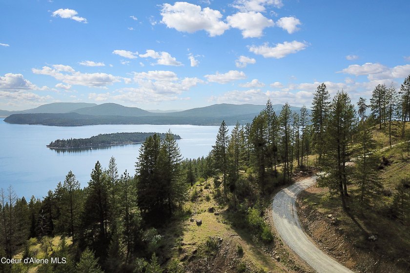 Last lot available!! ABOVE IT ALL! This absolutely stunning - photo 20