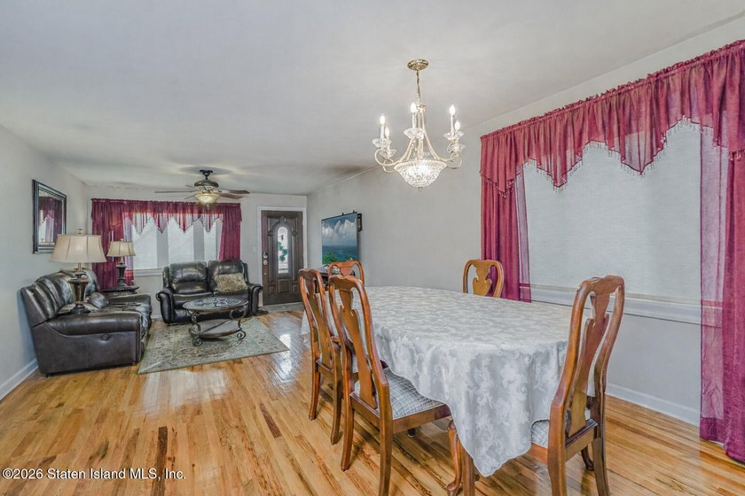 This meticulously maintained semi-attached home is ready to - photo 10