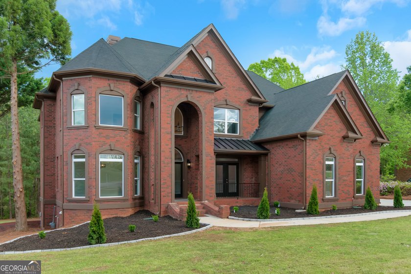 Spectacular Golf Course Living - Fully Remodeled Luxury! Welcome - photo 3