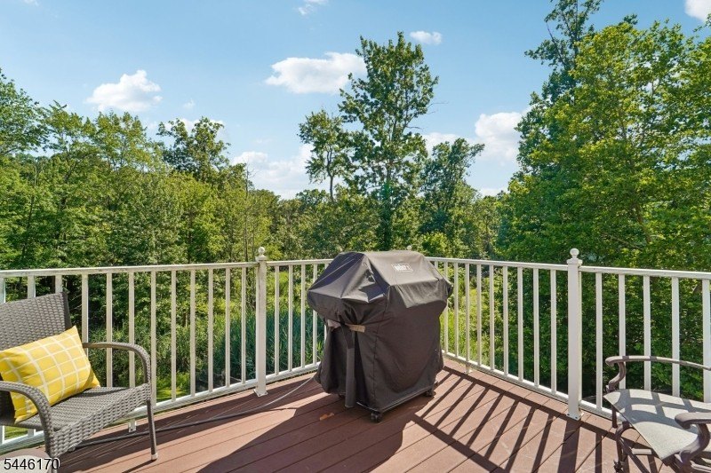 Rare Delano end-unit in sought-after Bel Air at West Orange - photo 39