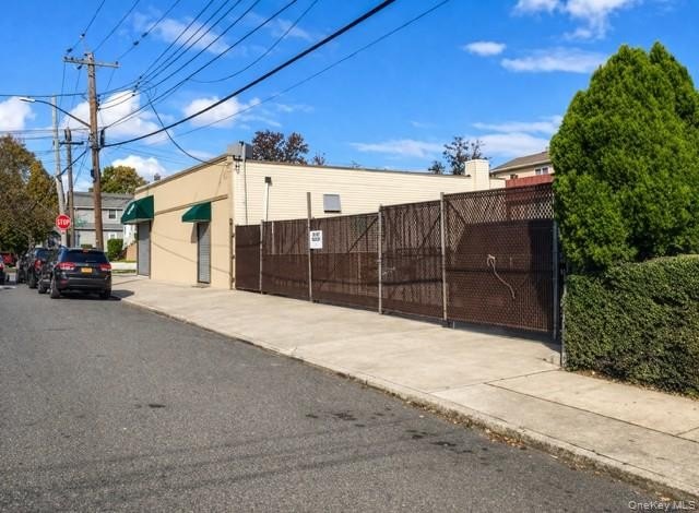 Prime mixed-use opportunity in the heart of Throggs Neck! - photo 12