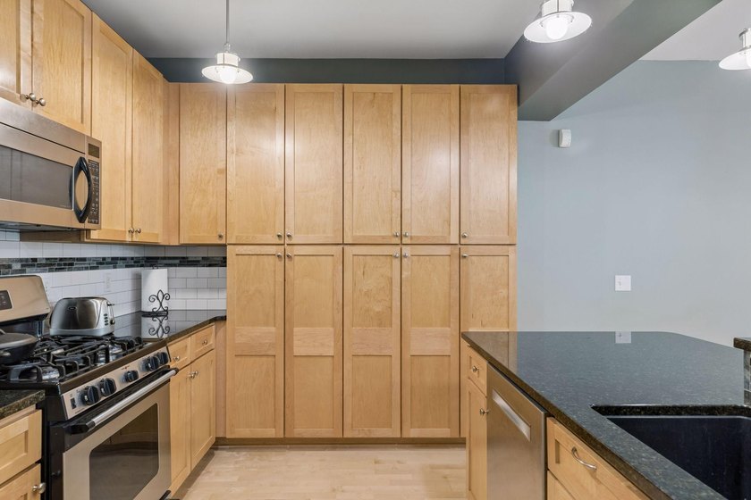 Experience the best of downtown Saint Paul living in this - photo 20