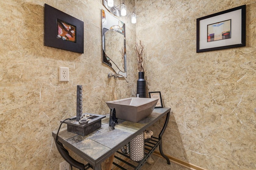 Discover refined living in this executive estate set on over 2 - photo 21