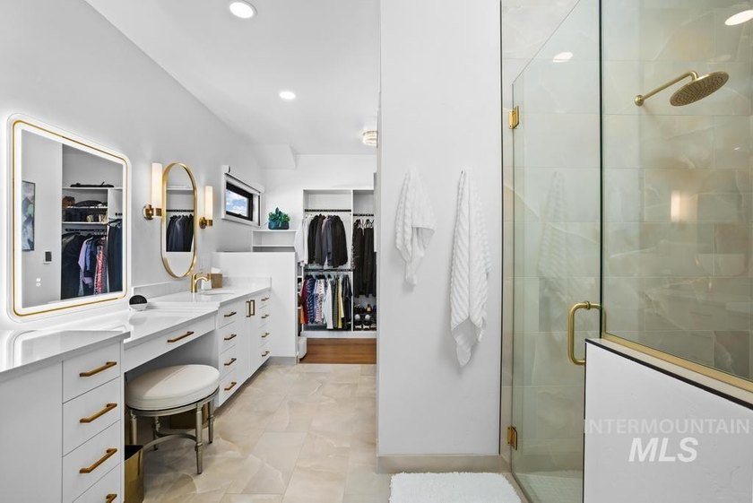 Luxury, comfort, and peace of mind come together in this - photo 25