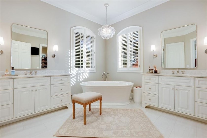 A private North Georgia resort home in The Orchard, where luxury - photo 32