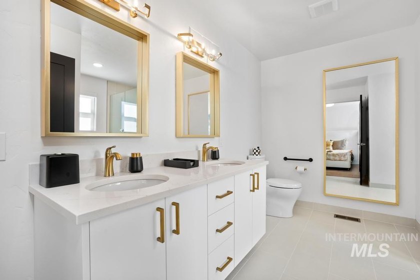 Luxury, comfort, and peace of mind come together in this - photo 33