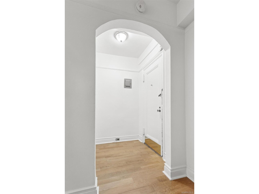 Welcome home to this beautifully renovated studio co-op in the - photo 9