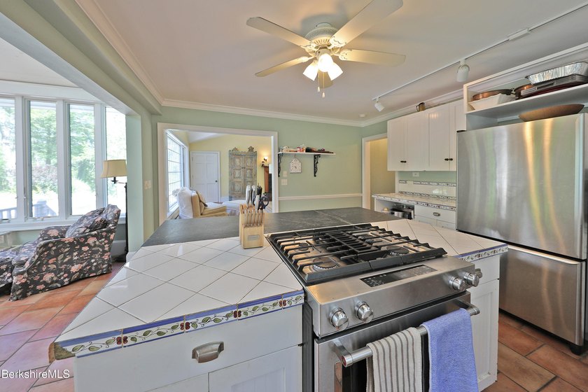 Stockbridge Contemporary surrounded by 5+ acres of privacy and - photo 14
