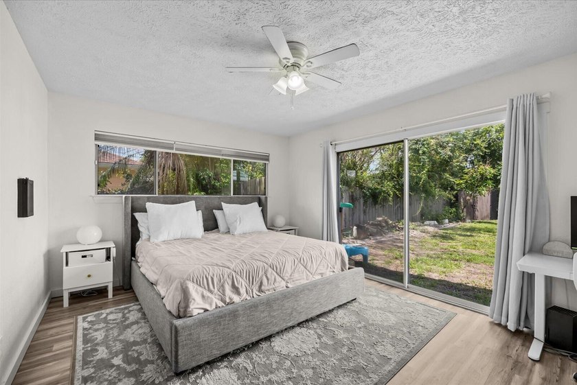 NO HOA! Move right into this beautifully updated 3-bedroom - photo 18