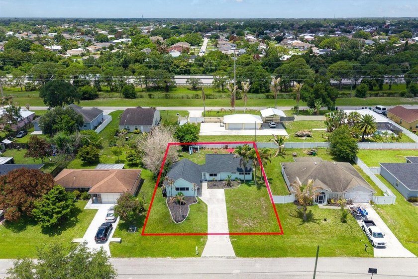 NO HOA! Move right into this beautifully updated 3-bedroom - photo 38