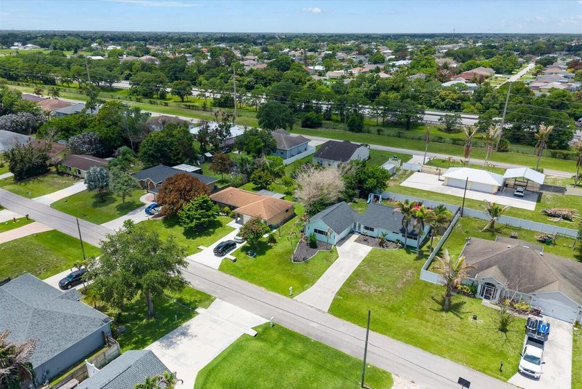 NO HOA! Move right into this beautifully updated 3-bedroom - photo 41