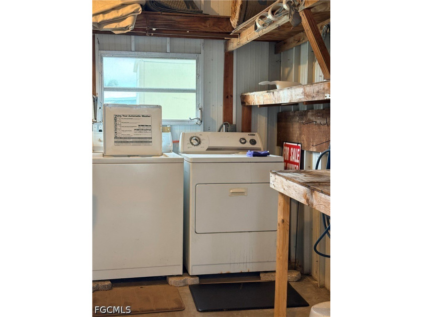 Beautiful 2-bedroom, 2-bath manufactured home nestled within the - photo 42