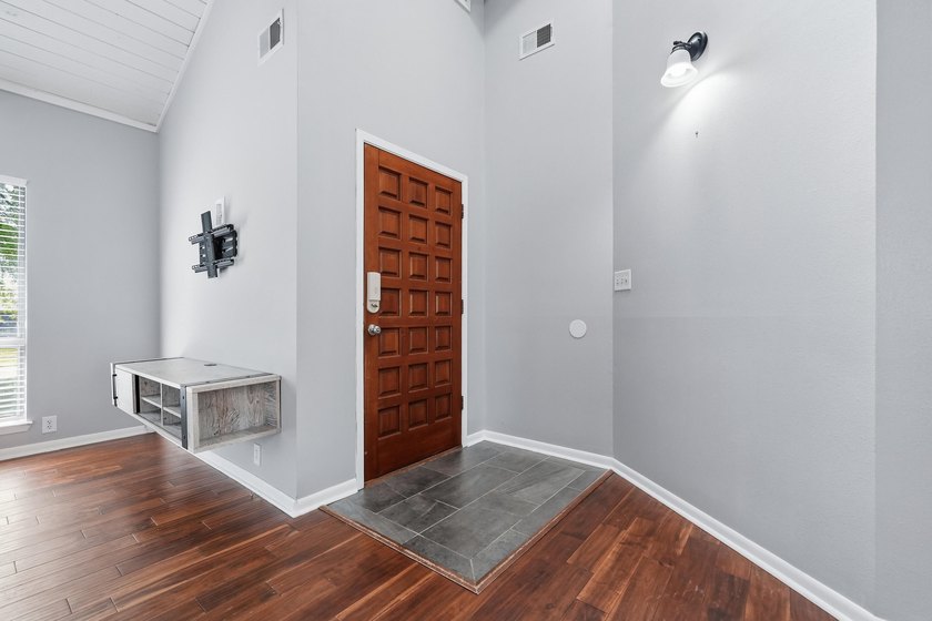 Well-maintained ranch-style home located in the heart of Destin - photo 6