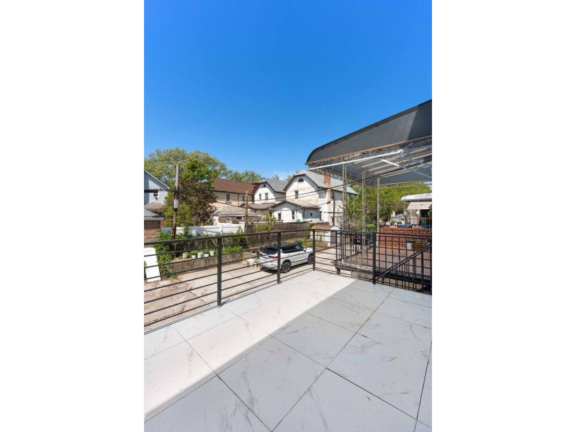 Welcome to 3068 Nostrand Ave., a beautifully renovated 3-bedroom - photo 5