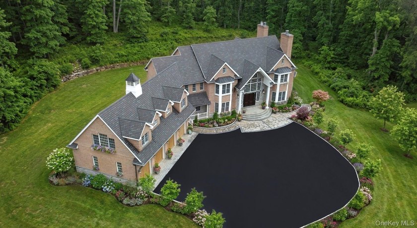 A residence symbolically crafted for its original builder and - photo 25